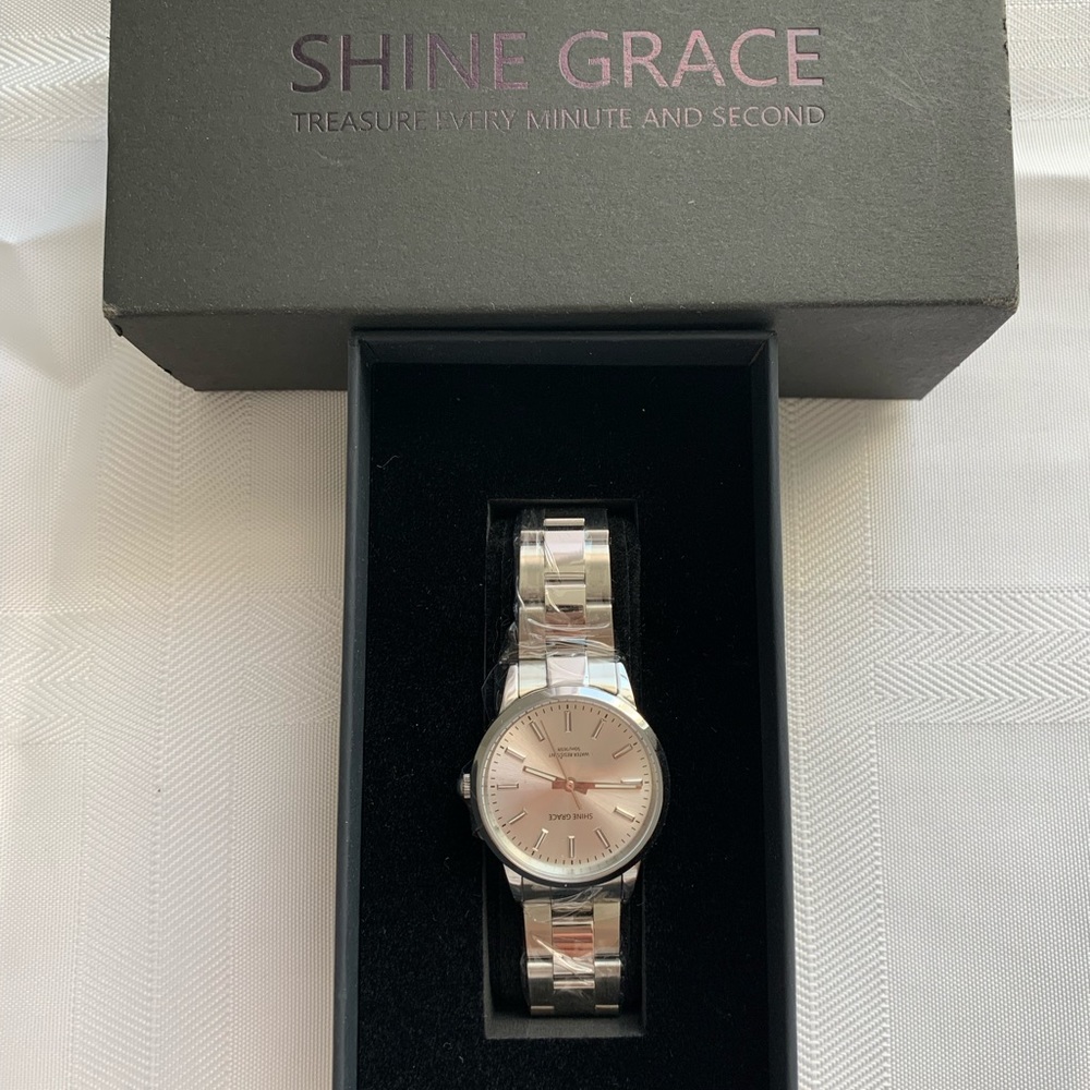 Watch - Picture 2 of 4